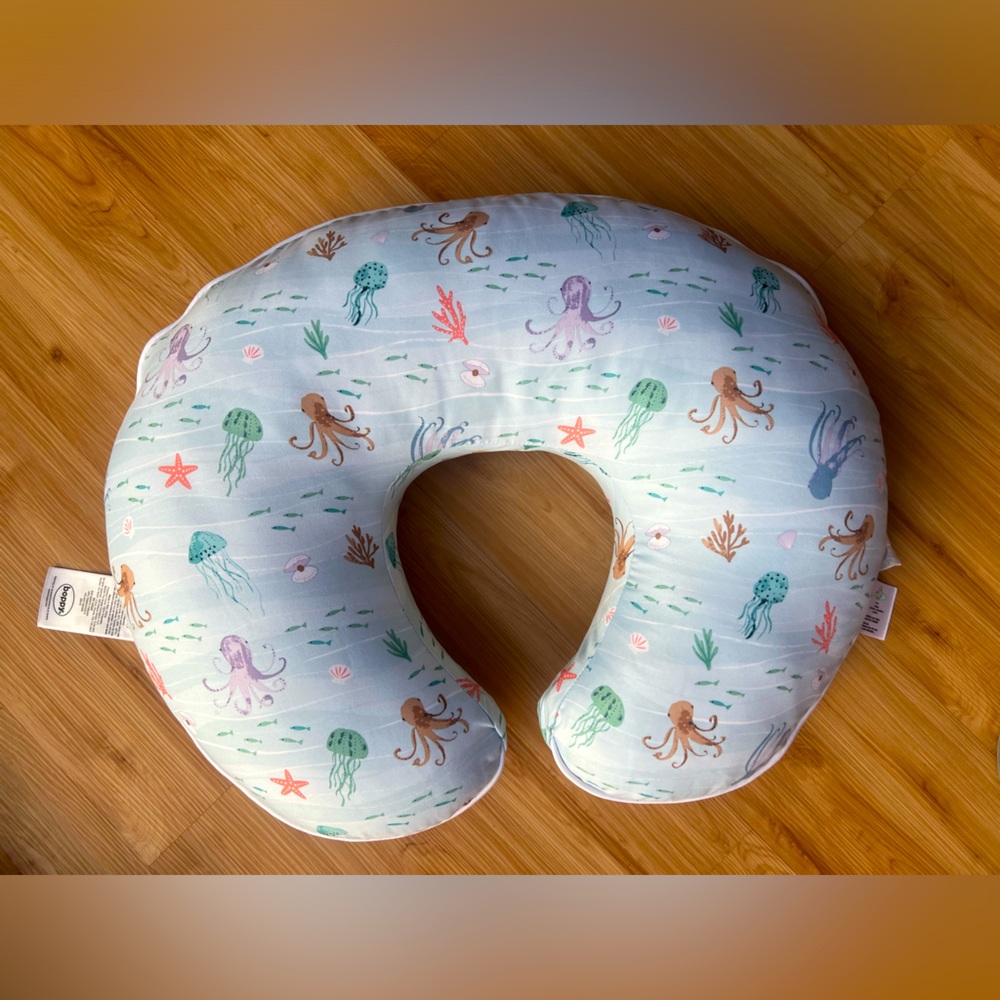 BOPPY Nursing Pillow Ocean Animals Print